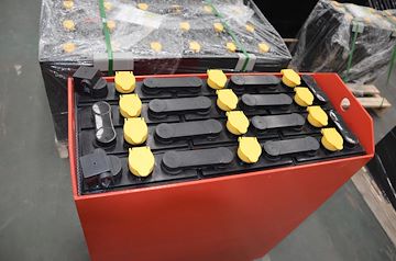 快乐牌3VBS210电动堆高车蓄电池24V210AH